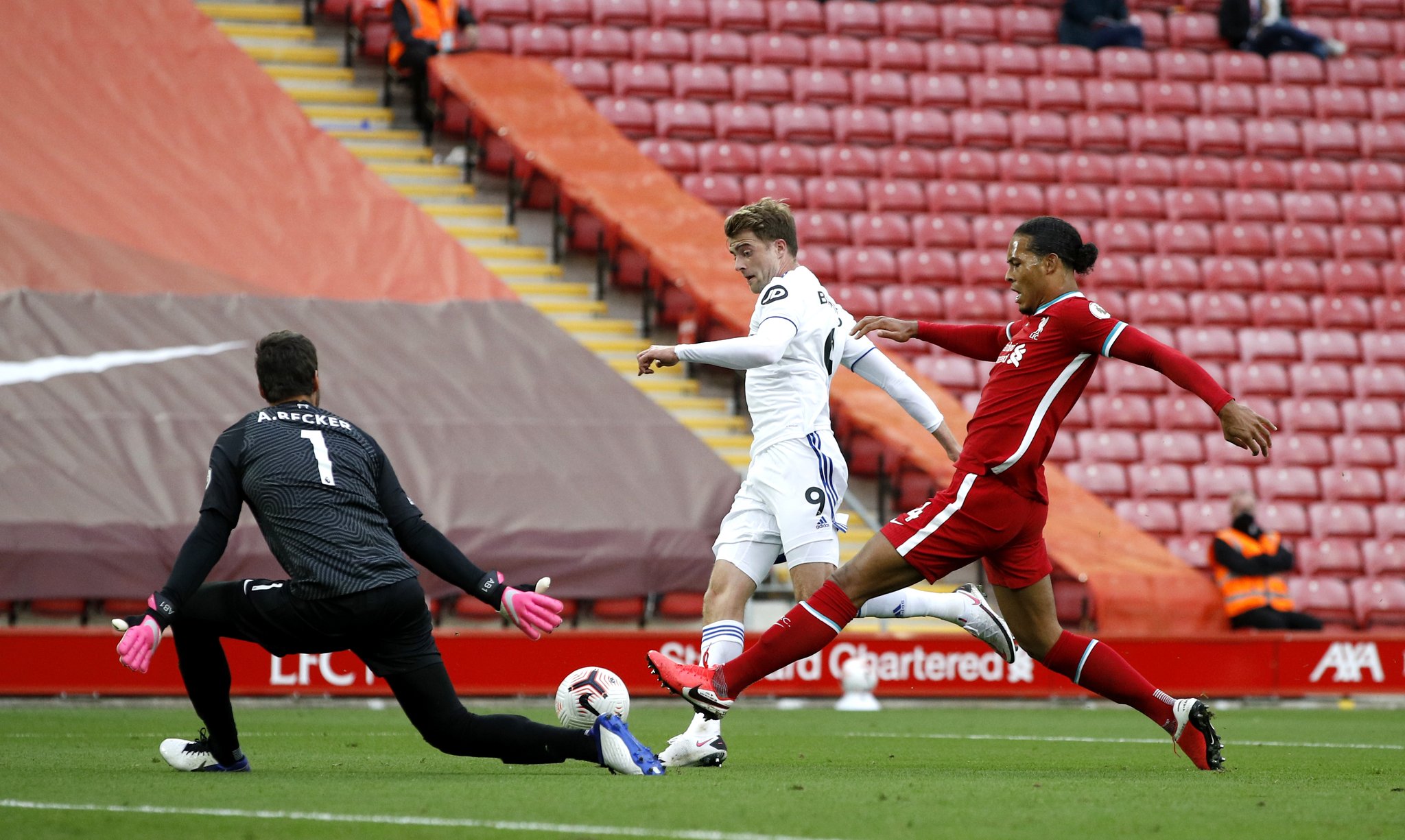 者地位似乎 者地位似乎